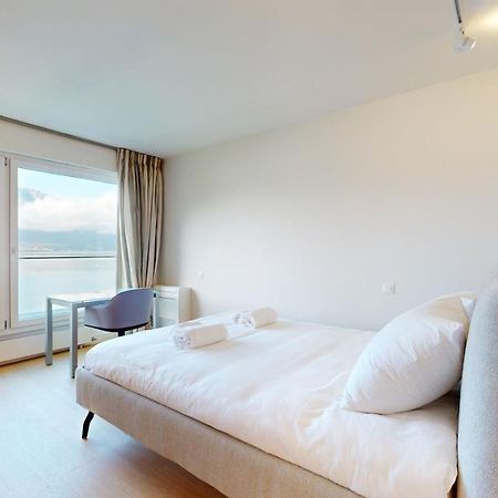 Lakefront Apartment With Exceptional View Territet Bagian luar foto